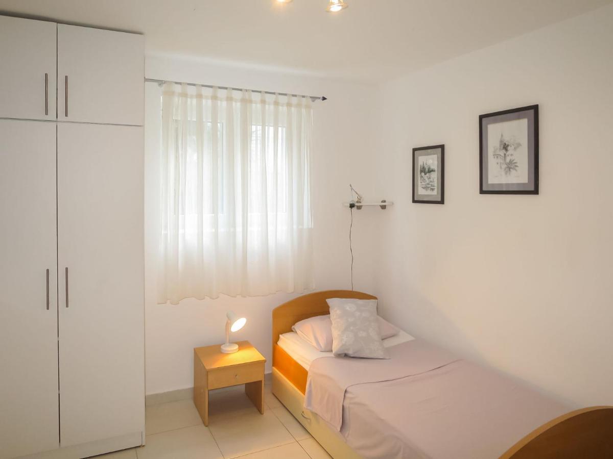 Apartment Gottwald - Srd305 By Interhome Starigrad Paklenica Exterior photo